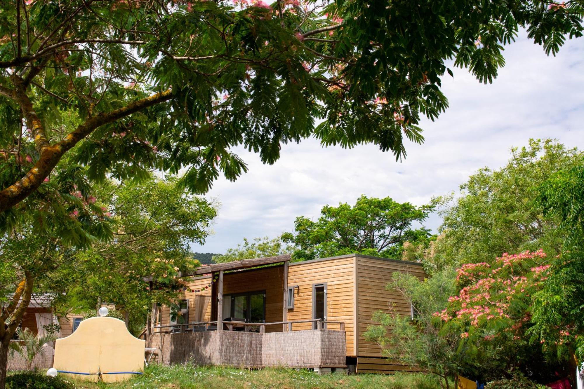 Au Paradis Des Campeurs เลอิสซ็องเบรอ ภายนอก รูปภาพ